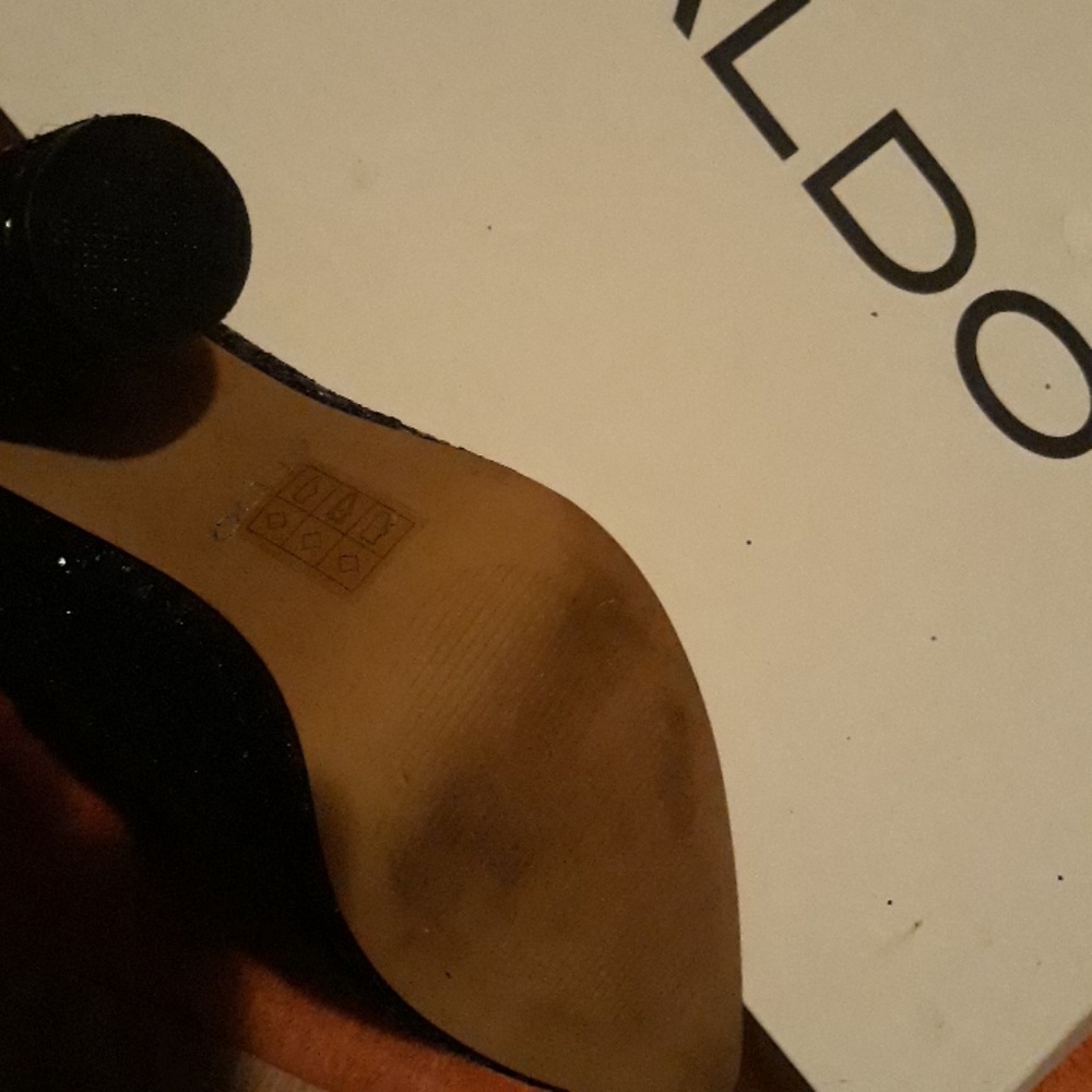 Black boot - Picture 4 of 4